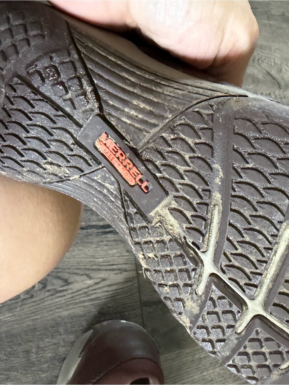 Merrell Brown Leather Slip-On Women's Clogs - Picture 5 of 7
